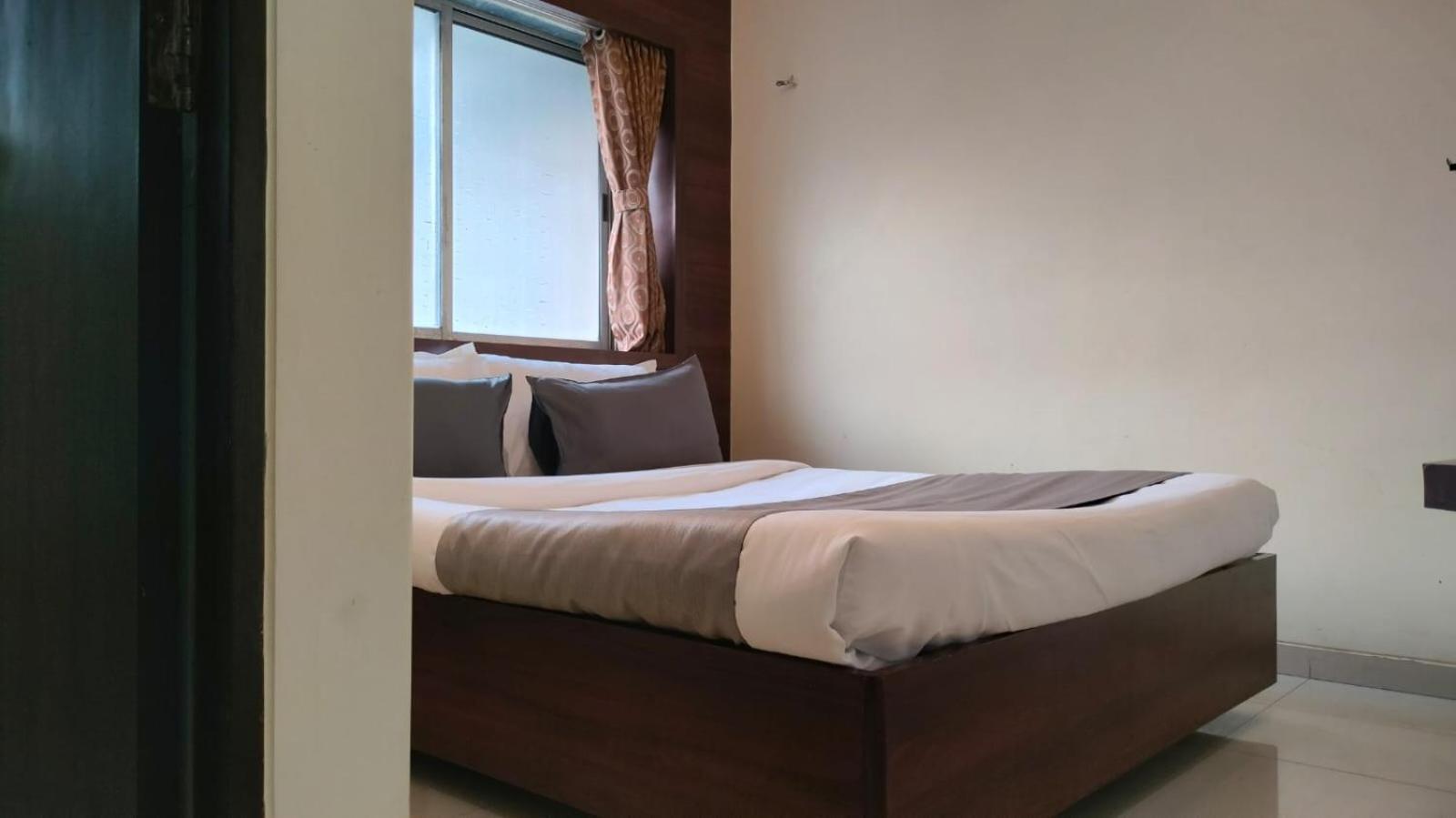 Hotel Sai Nidhi Executive-Mindspace Airoli Navi Mumbai Zewnętrze zdjęcie