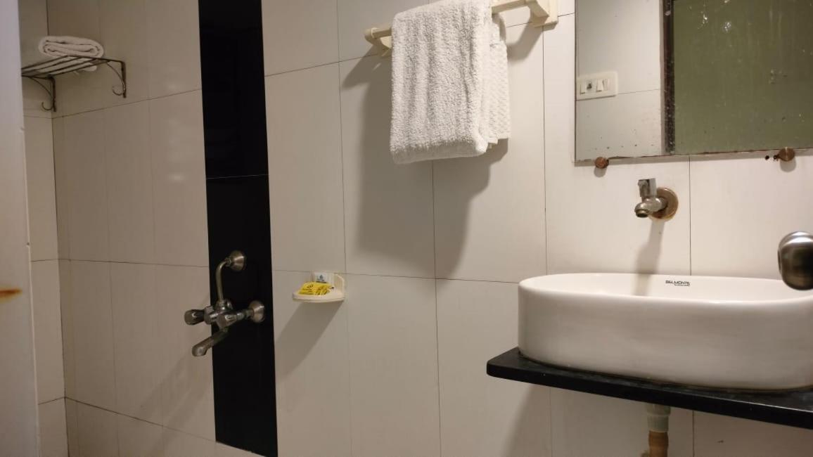 Hotel Sai Nidhi Executive-Mindspace Airoli Navi Mumbai Zewnętrze zdjęcie
